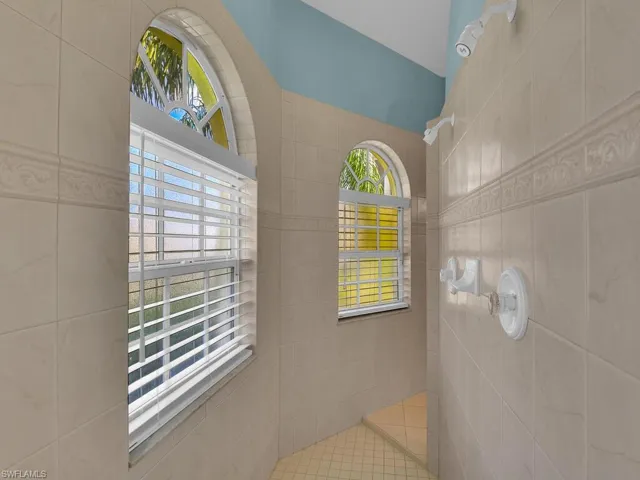 Details with a shower