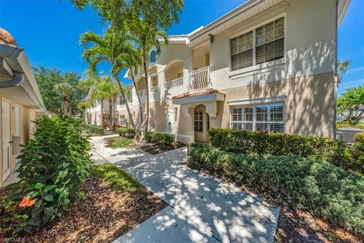 3009  Driftwood  WAY, Naples, FL 34109