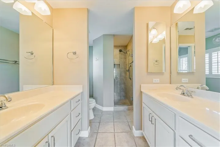 3009  Driftwood  WAY, Naples, FL 34109