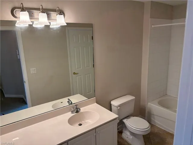 8290  Village Edge  CIR, Fort Myers, FL 33919