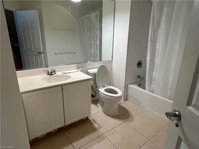 15486  Marcello  CIR, Naples, FL 34110