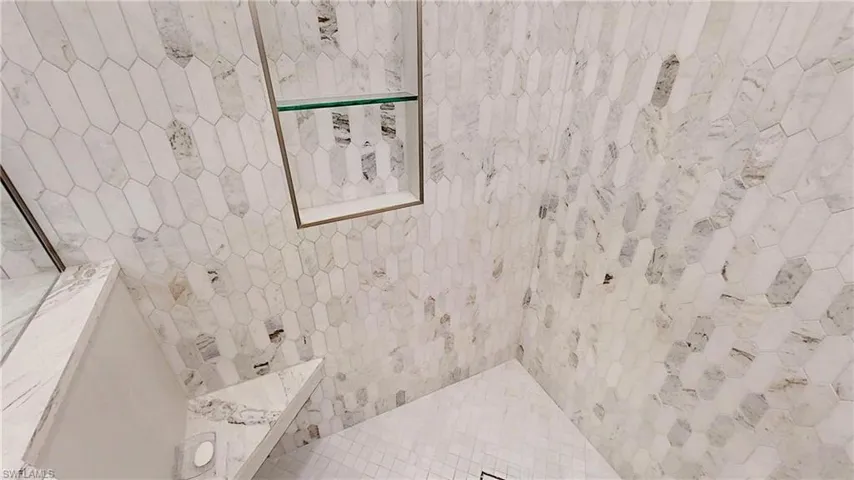 2170  Arielle  DR, Naples, FL 34109