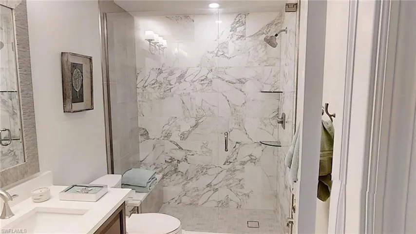 2170  Arielle  DR, Naples, FL 34109