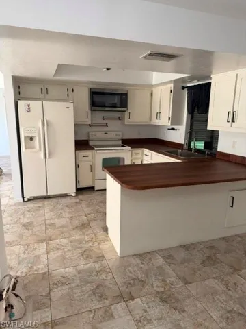19 Hamilton Ave, Lehigh Acres, Florida 33936