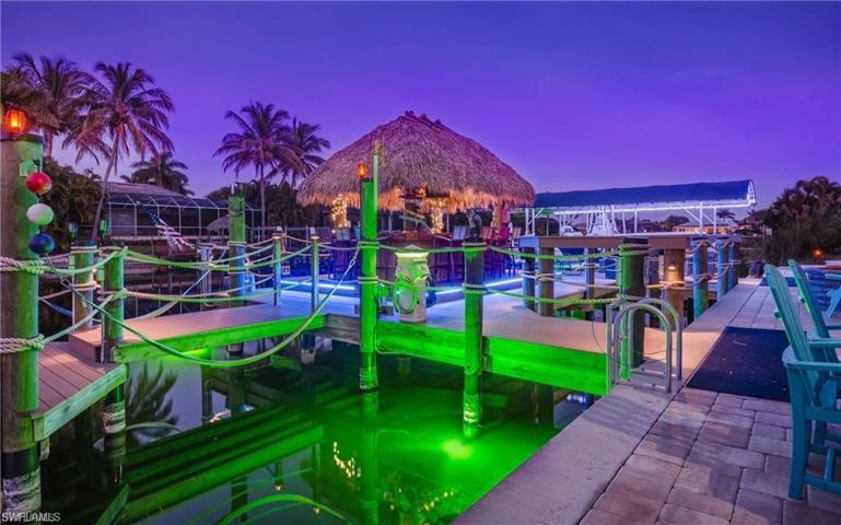 This one of a kind Dock has ALL the bells and whistles.  3 Green Fish Lights bring fish and wildlife is PRICELESS!!