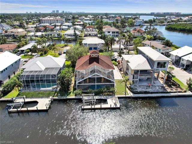PRIVATE DOCK WITH 10,000 LB BOAT LIFT