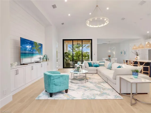 685 6th Ave, Marco Island, Florida 34145