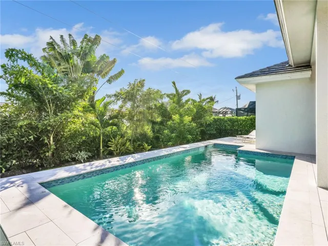 685 6th Ave, Marco Island, Florida 34145
