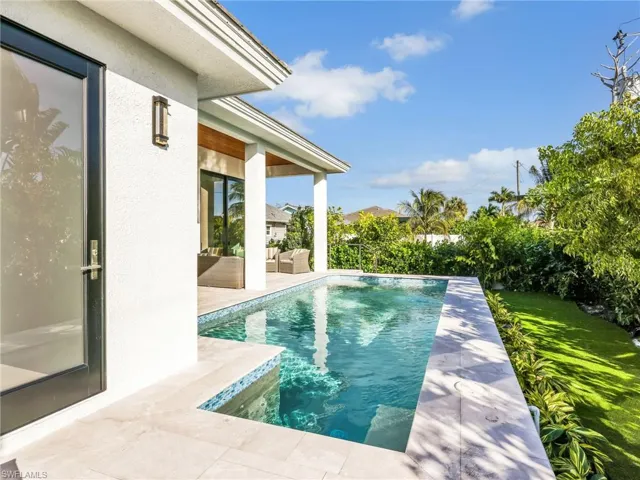685 6th Ave, Marco Island, Florida 34145