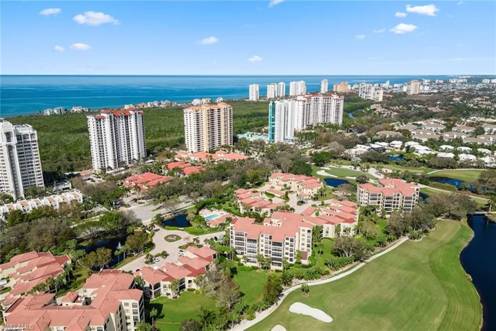 7048  Pelican Bay  BLVD, Naples, FL 34108