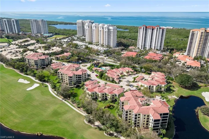 7048  Pelican Bay  BLVD, Naples, FL 34108