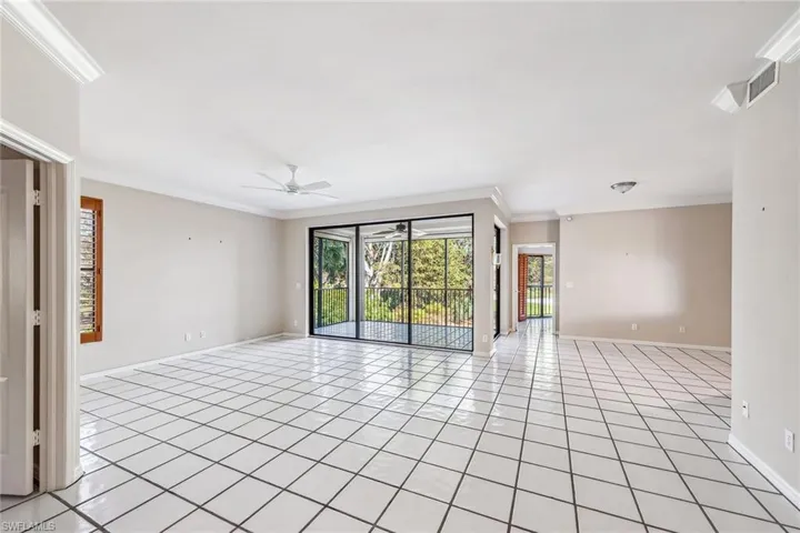 7048  Pelican Bay  BLVD, Naples, FL 34108