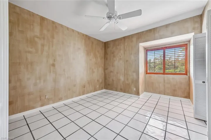 7048  Pelican Bay  BLVD, Naples, FL 34108