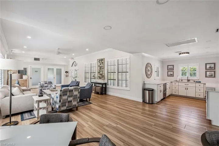 7048  Pelican Bay  BLVD, Naples, FL 34108