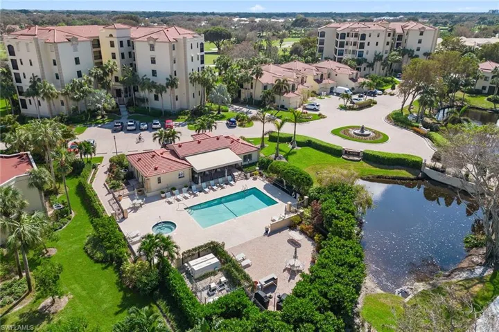 7048  Pelican Bay  BLVD, Naples, FL 34108