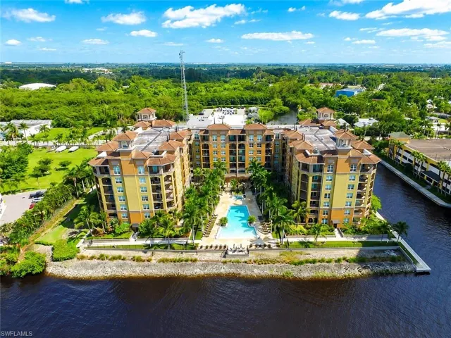 2825 Palm Beach Blvd 218, Fort Myers, Florida 33916