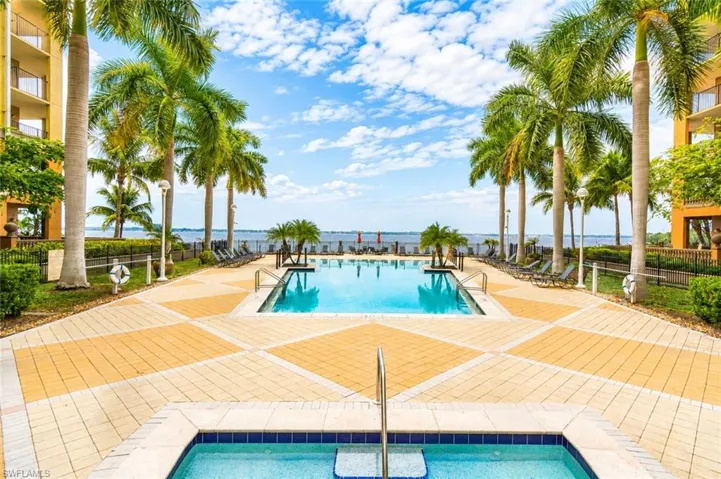 2825 Palm Beach Blvd 218, Fort Myers, Florida 33916