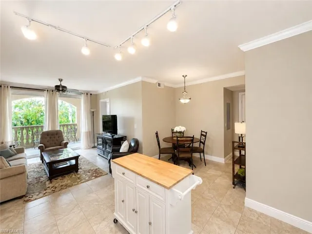 2825 Palm Beach Blvd 218, Fort Myers, Florida 33916