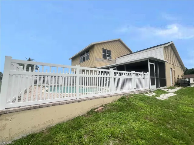 17584  Laurel Valley  RD, Fort Myers, FL 33967
