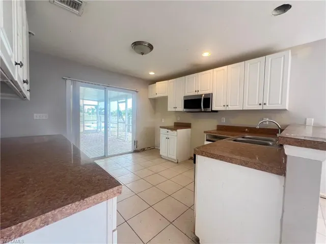 17584  Laurel Valley  RD, Fort Myers, FL 33967