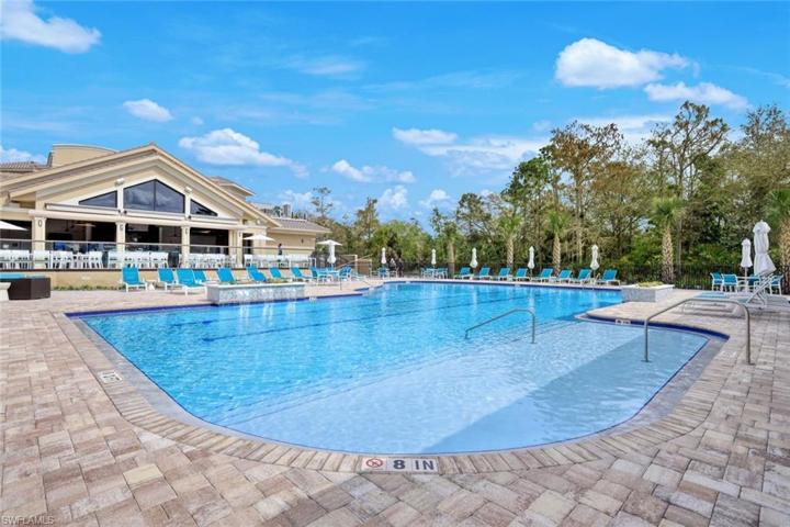 8670  Cedar Hammock  CIR, Naples, FL 34112