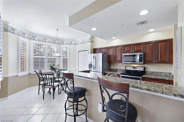 8670  Cedar Hammock  CIR, Naples, FL 34112