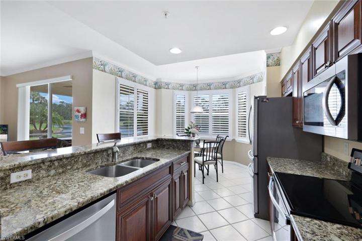 8670  Cedar Hammock  CIR, Naples, FL 34112