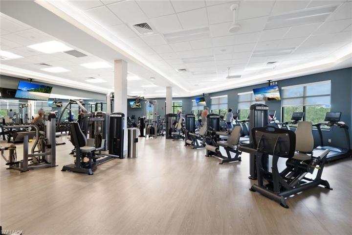 8670  Cedar Hammock  CIR, Naples, FL 34112