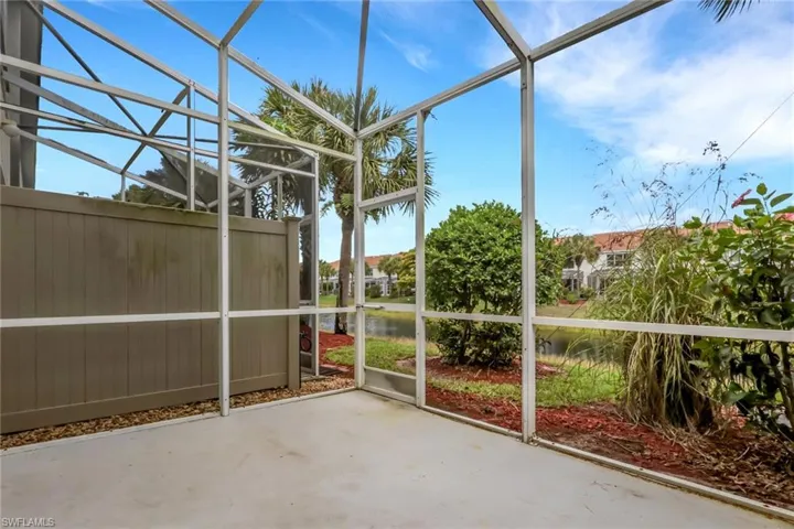 937  Hampton  CIR, Naples, FL 34105