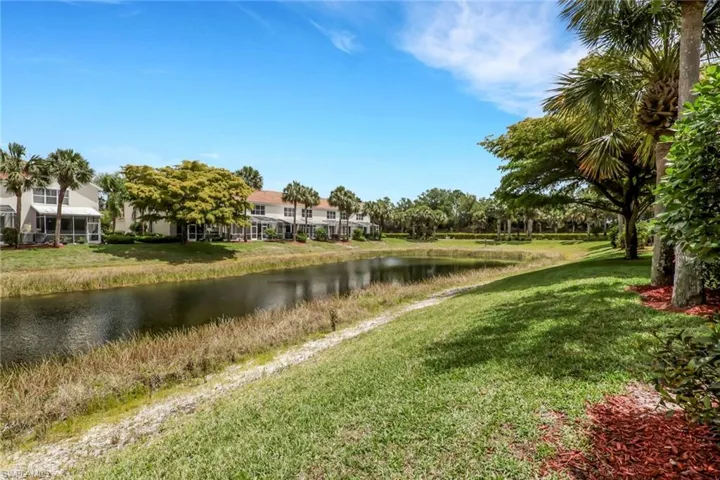 937  Hampton  CIR, Naples, FL 34105