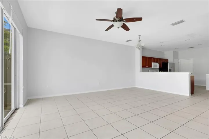 937  Hampton  CIR, Naples, FL 34105