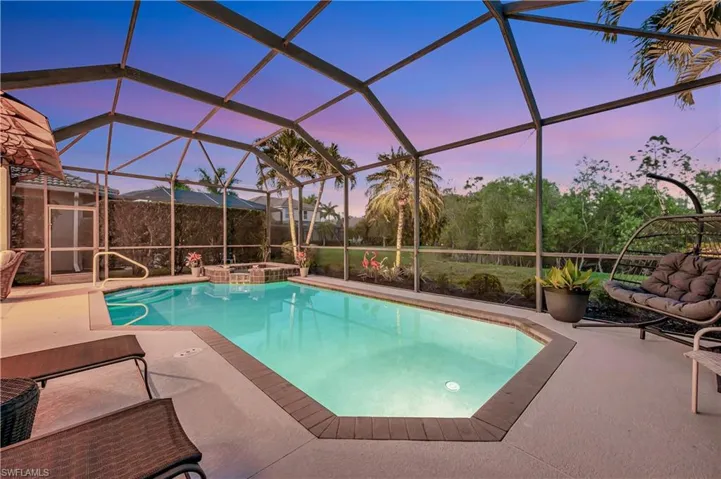 Pool & Spa
