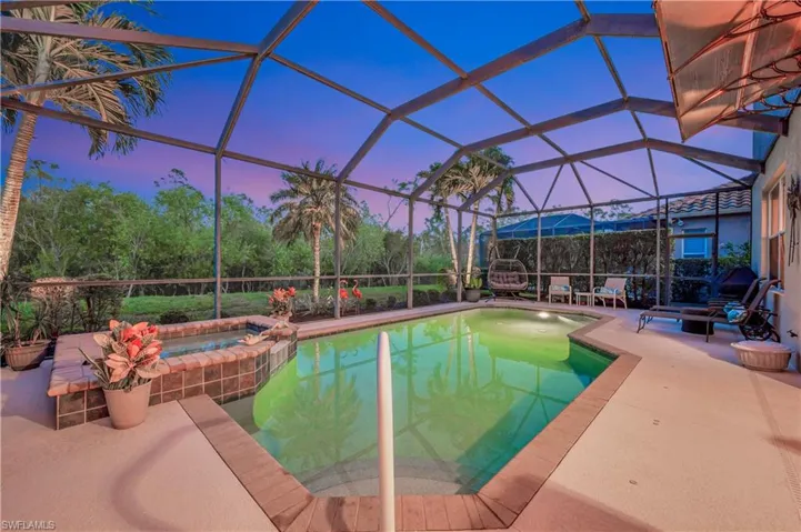 Pool & Spa