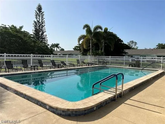 1359 Myerlee Country Club Blvd, Fort Myers, Florida 33919