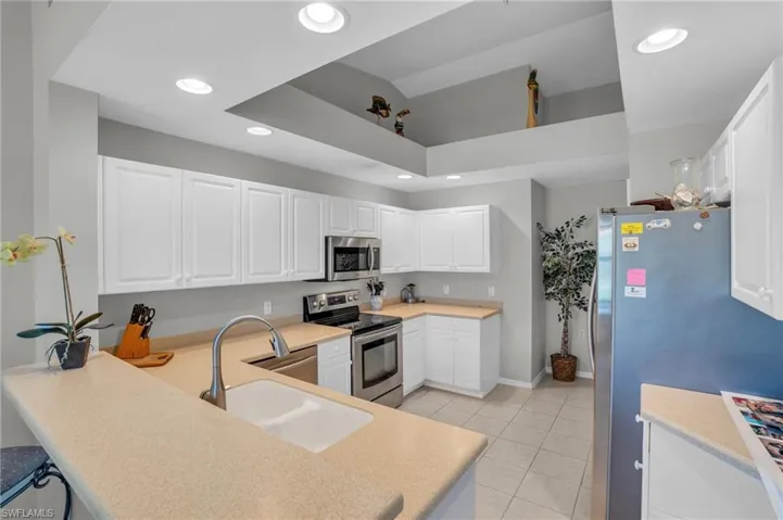 3435 Laurel Greens Ln S 202, Naples, Florida 34119