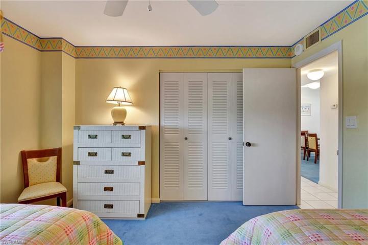 260  Seaview  CT, MARCO ISLAND, FL 34145