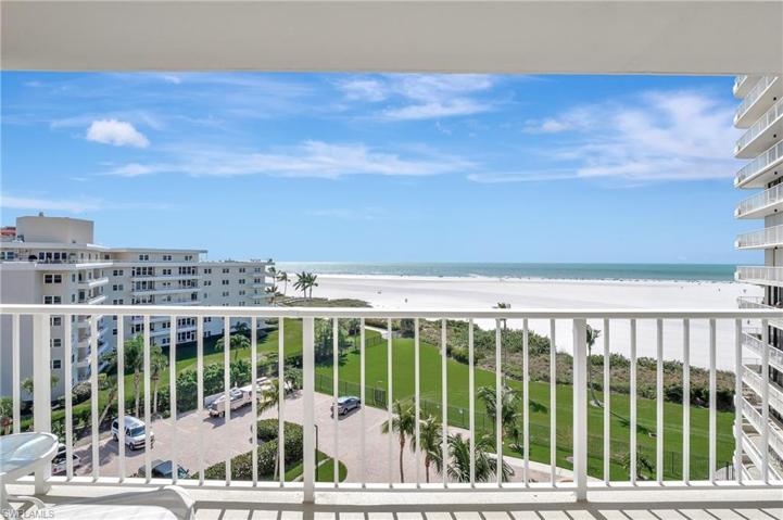 260  Seaview  CT, MARCO ISLAND, FL 34145