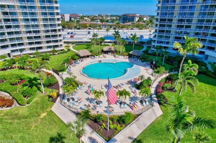 260  Seaview  CT, MARCO ISLAND, FL 34145