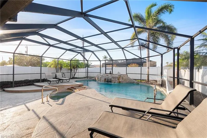 771  100th N AVE, Naples, FL 34108