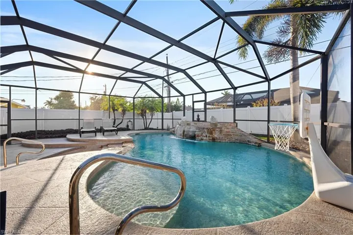 771  100th N AVE, Naples, FL 34108