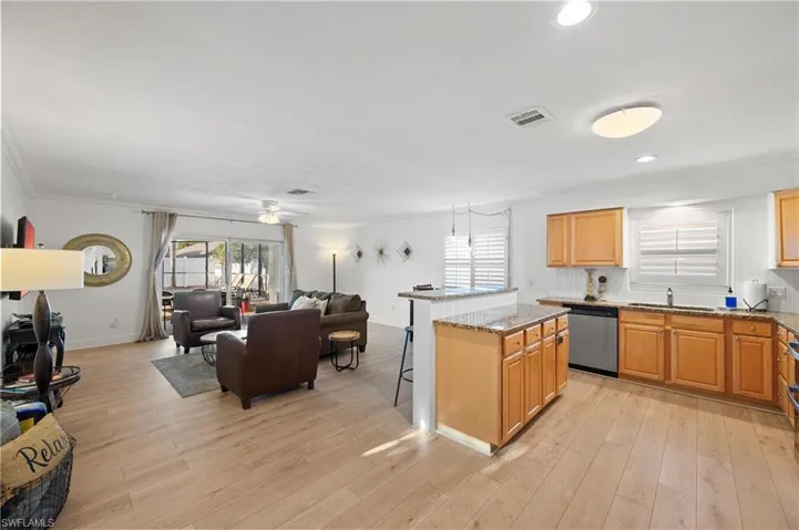 771  100th N AVE, Naples, FL 34108