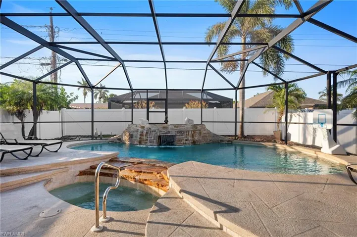 771  100th N AVE, Naples, FL 34108
