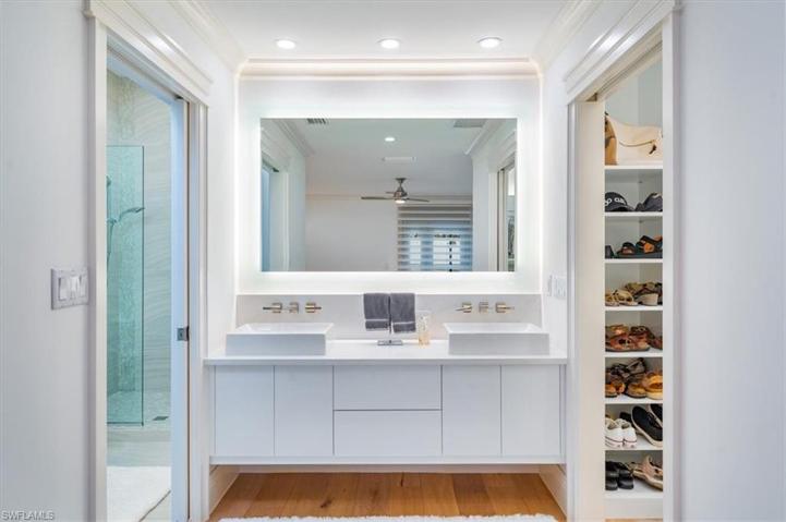 Master bathroom/ full bath views in video