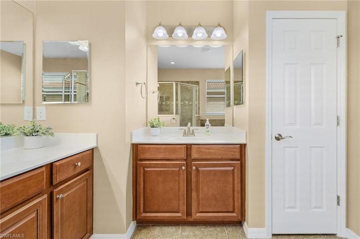 Split Vanities and Linen Closet