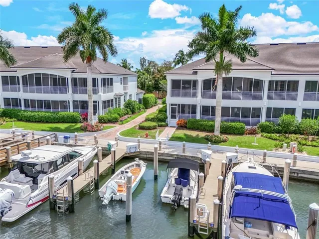 1777  Gulfstar S DR, Naples, FL 34112