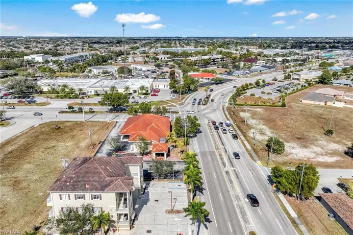 Aerial view of property and surrounding area
