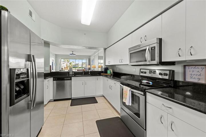 2255 Harmony LN # 103, NAPLES FL 34109