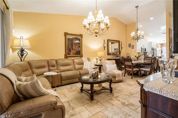 5205 Whitten Dr 57, Naples, Florida 34104