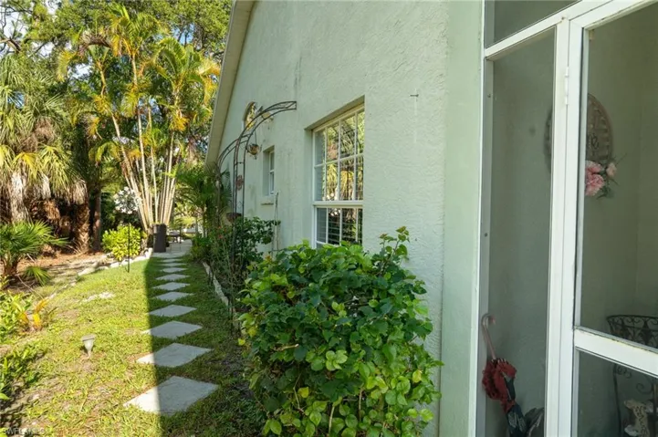 5205 Whitten Dr 57, Naples, Florida 34104