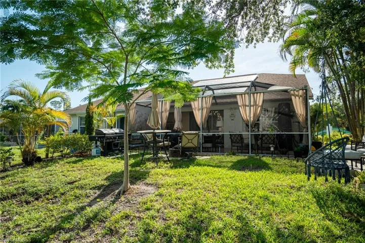 5205 Whitten Dr 57, Naples, Florida 34104